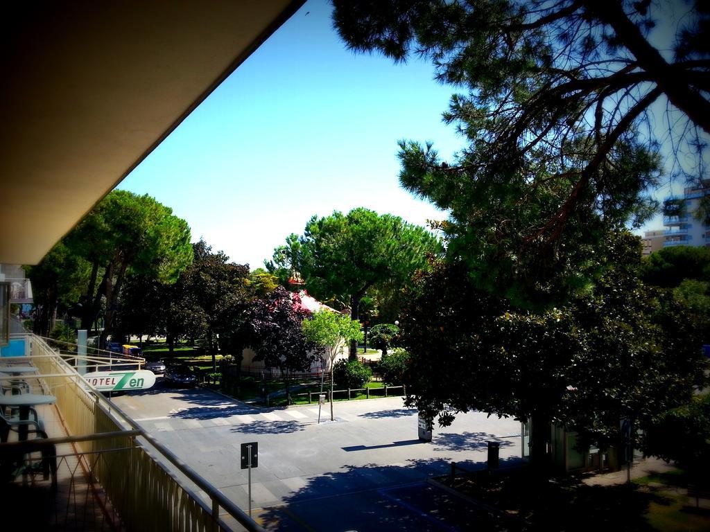 Hotel Zen Lignano Sabbiadoro Rum bild