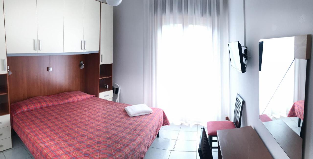 Hotel Zen Lignano Sabbiadoro Exteriör bild